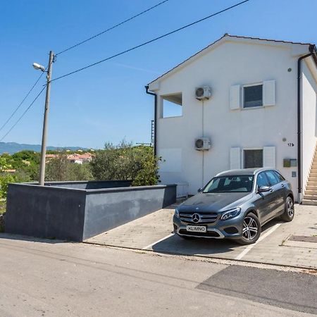 Apartment Trava Klimno Kültér fotó