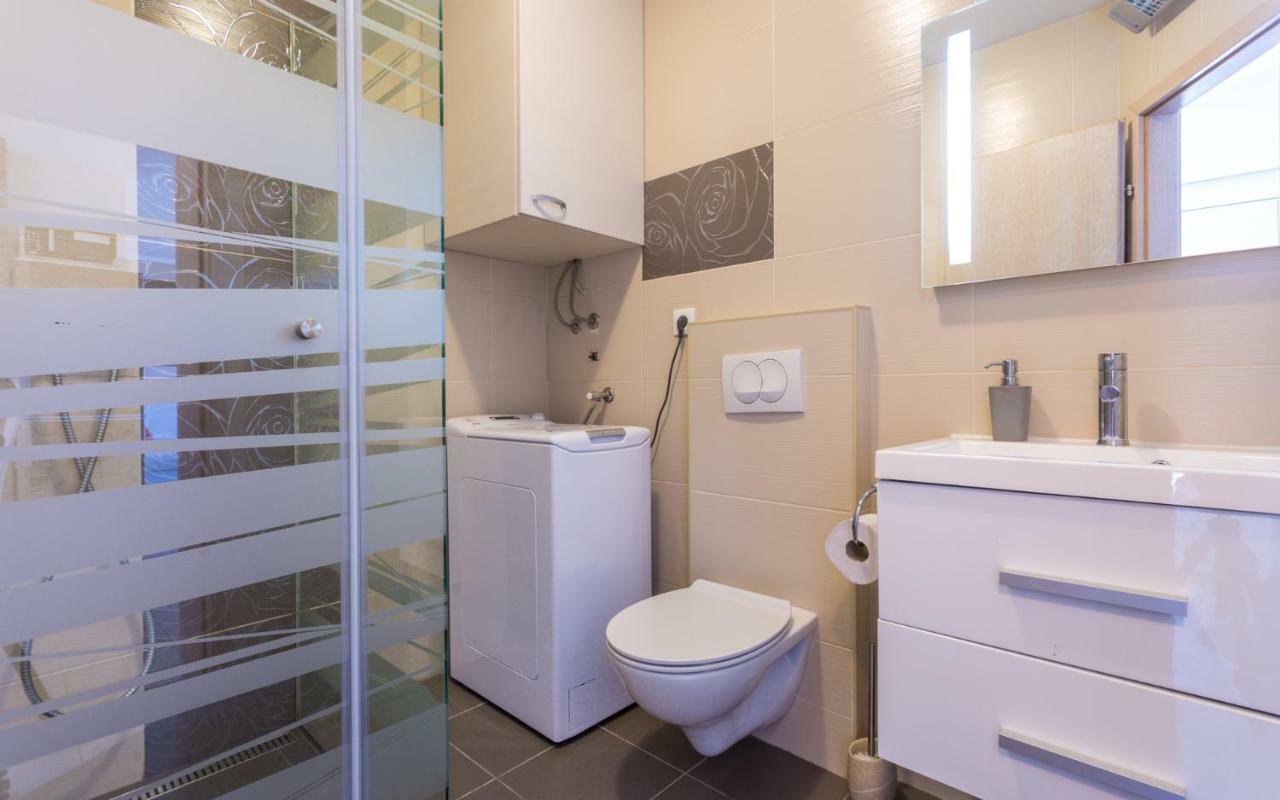 Apartment Trava Klimno Kültér fotó